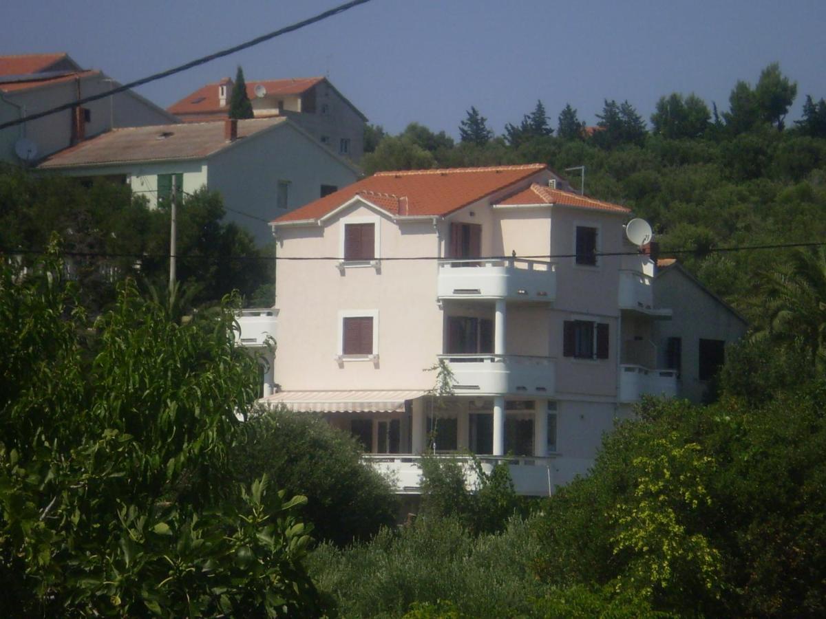 לון Apartments And Rooms By The Sea Jakisnica, Pag - 4160 מראה חיצוני תמונה