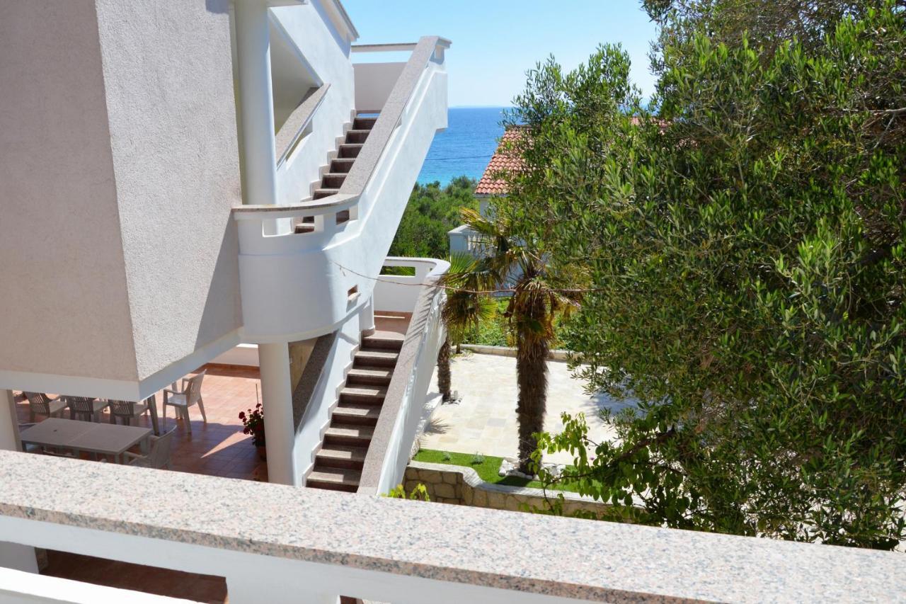 לון Apartments And Rooms By The Sea Jakisnica, Pag - 4160 מראה חיצוני תמונה
