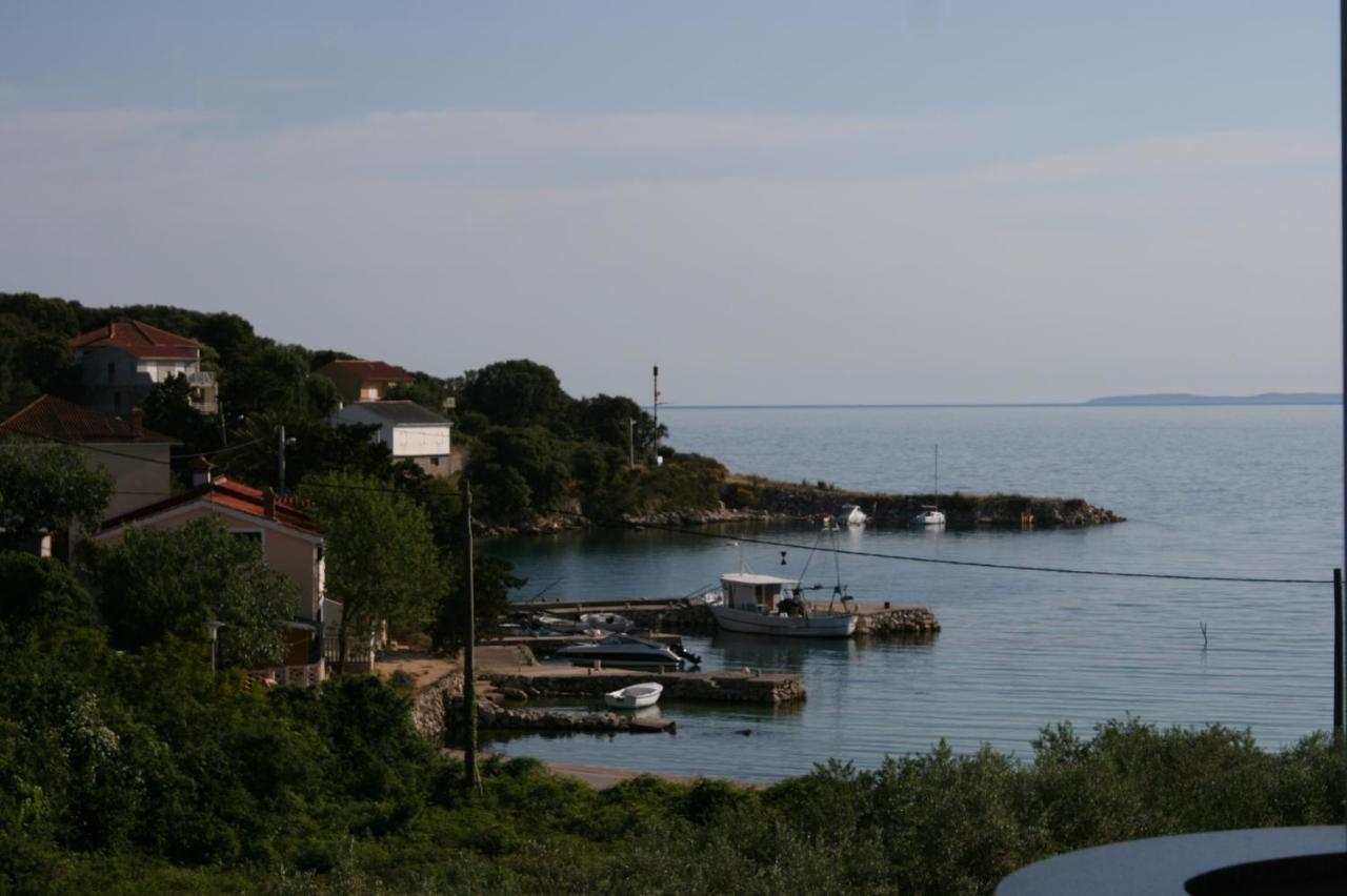 לון Apartments And Rooms By The Sea Jakisnica, Pag - 4160 מראה חיצוני תמונה